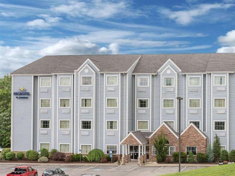 Microtel Inn & Suites By Wyndham Waynesburg Exterior photo